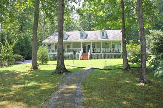 LakeHouse